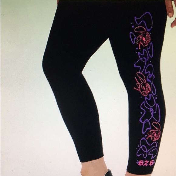 Disney Stitch cropped Leggings - Picture 7 of 7